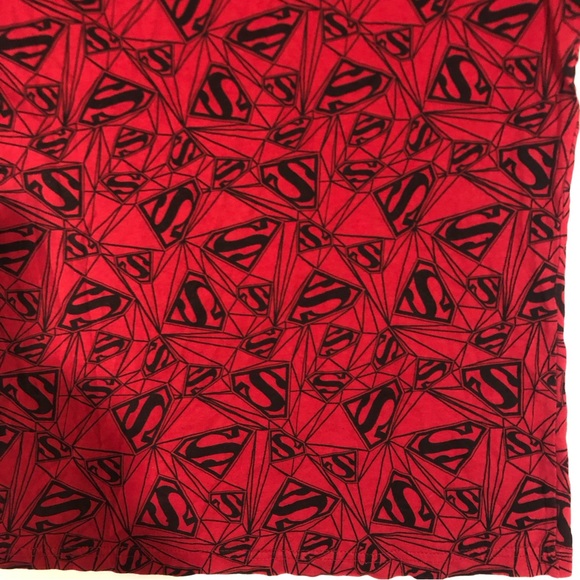 Superman Short Sleeve Tee Mens size Medium Red and Black Color - Picture 8 of 11